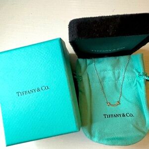 Tiffany Smile Pendant Mini 18k gold